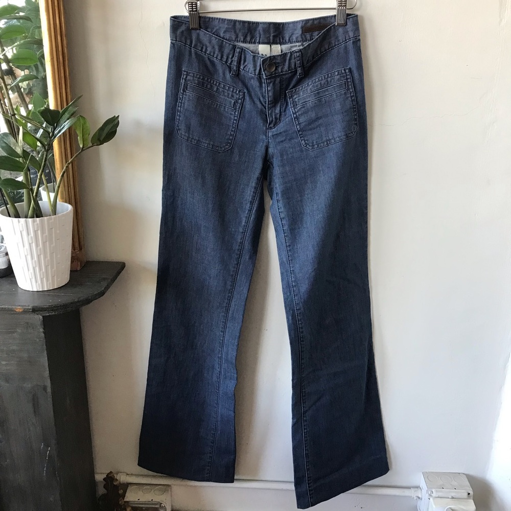 Club Monaco wife leg denim